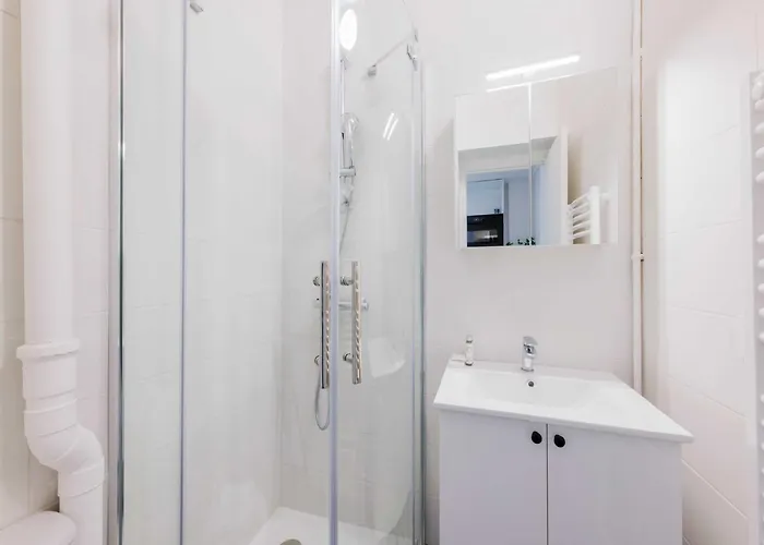 Charming For 2 People - Mobility Lease *