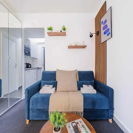 Charming For 2 People - Mobility Lease Париж