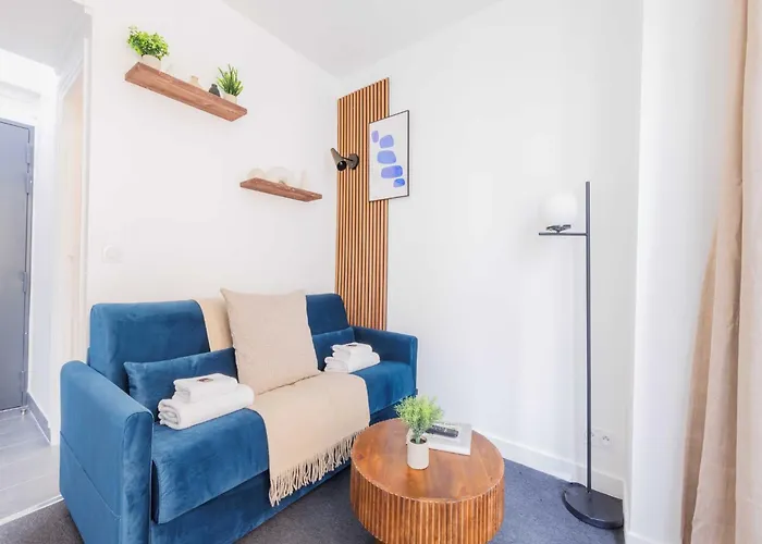 Charming For 2 People - Mobility Lease * Paris