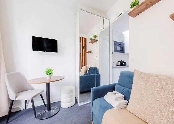 Ferienhaus Charming For 2 People - Mobility Lease Paris